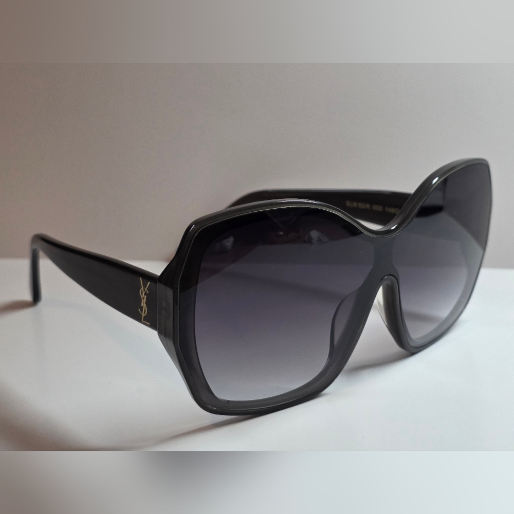 Stylish Black Sunglasses